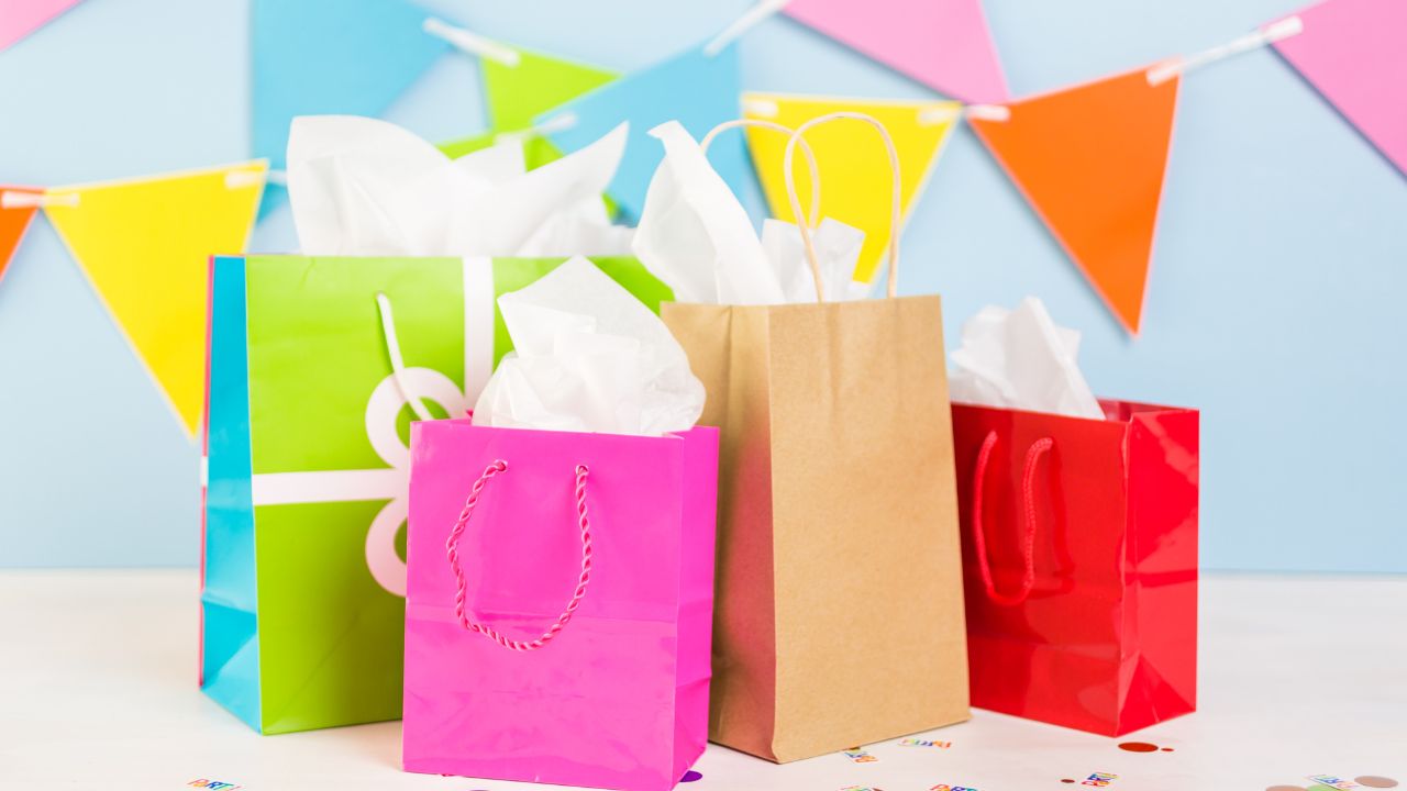 Where Can Businesses Use Wholesale Gift Bags?